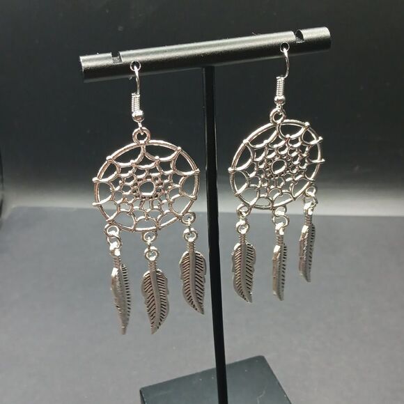 New Dream Catcher Silver Tone Earrings 3" Long - Picture 1 of 3
